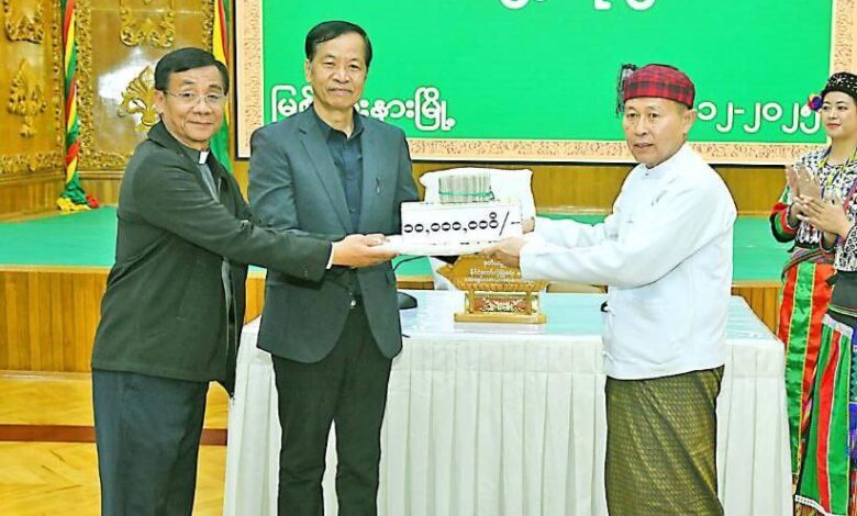 Soe Win hte Nawku Hpung Ningbaw yan